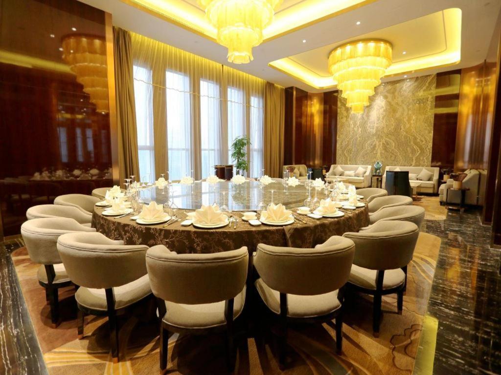 Beijing Grand Skylight International Hotel Exterior photo