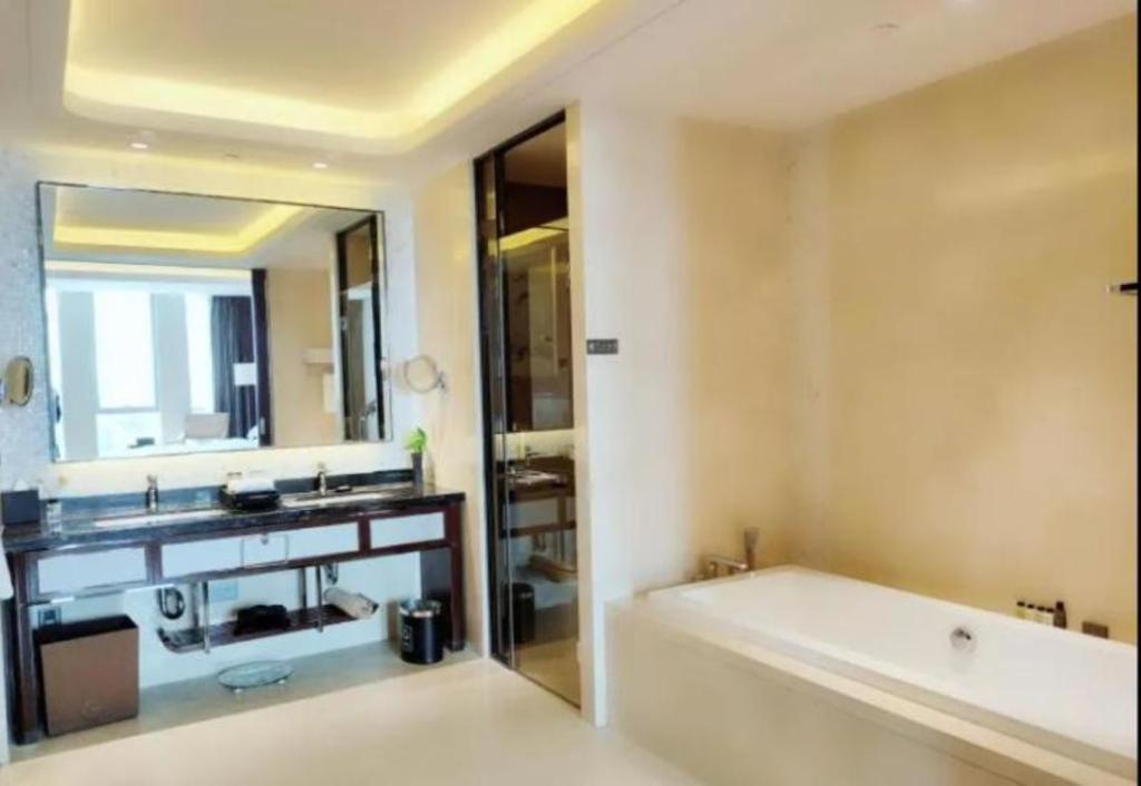 Beijing Grand Skylight International Hotel Exterior photo