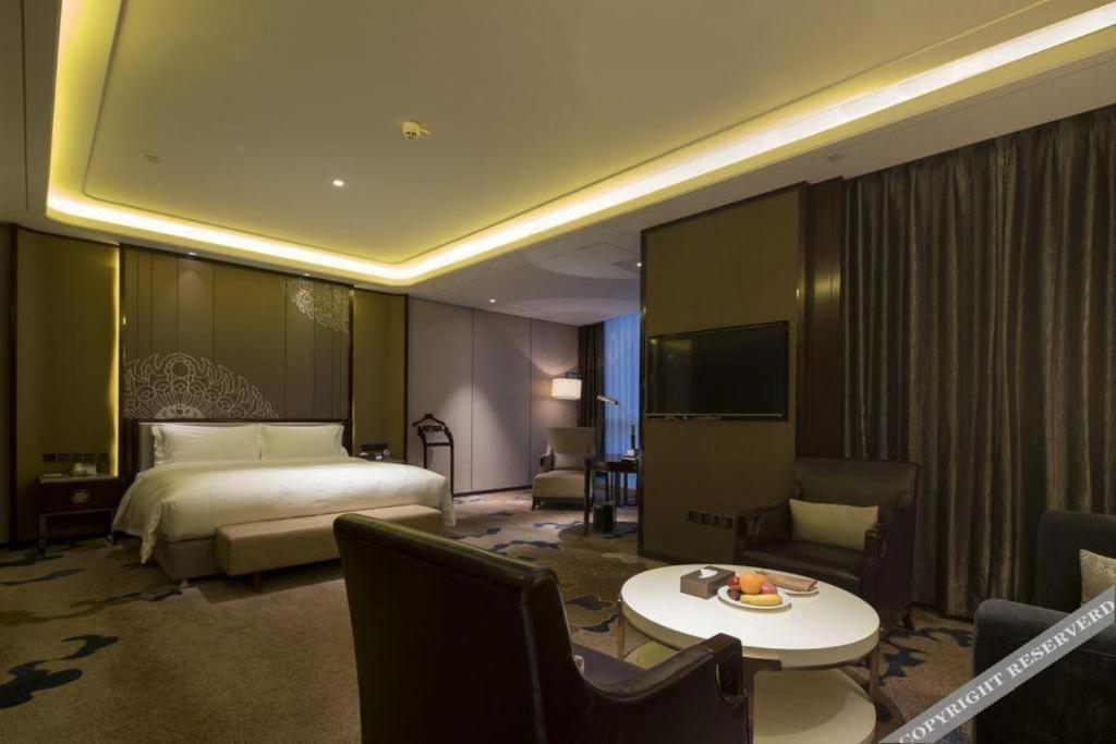 Beijing Grand Skylight International Hotel Exterior photo