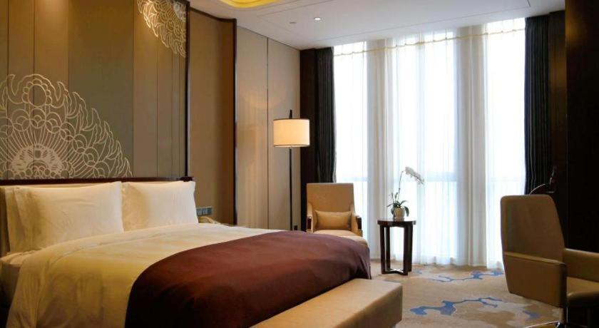 Beijing Grand Skylight International Hotel Exterior photo