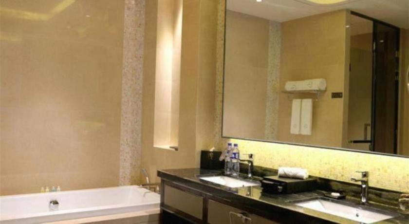 Beijing Grand Skylight International Hotel Exterior photo