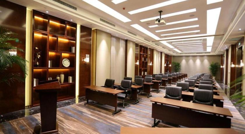 Beijing Grand Skylight International Hotel Exterior photo