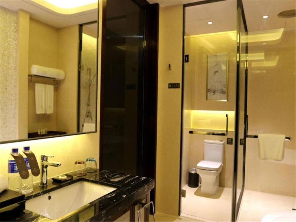 Beijing Grand Skylight International Hotel Exterior photo