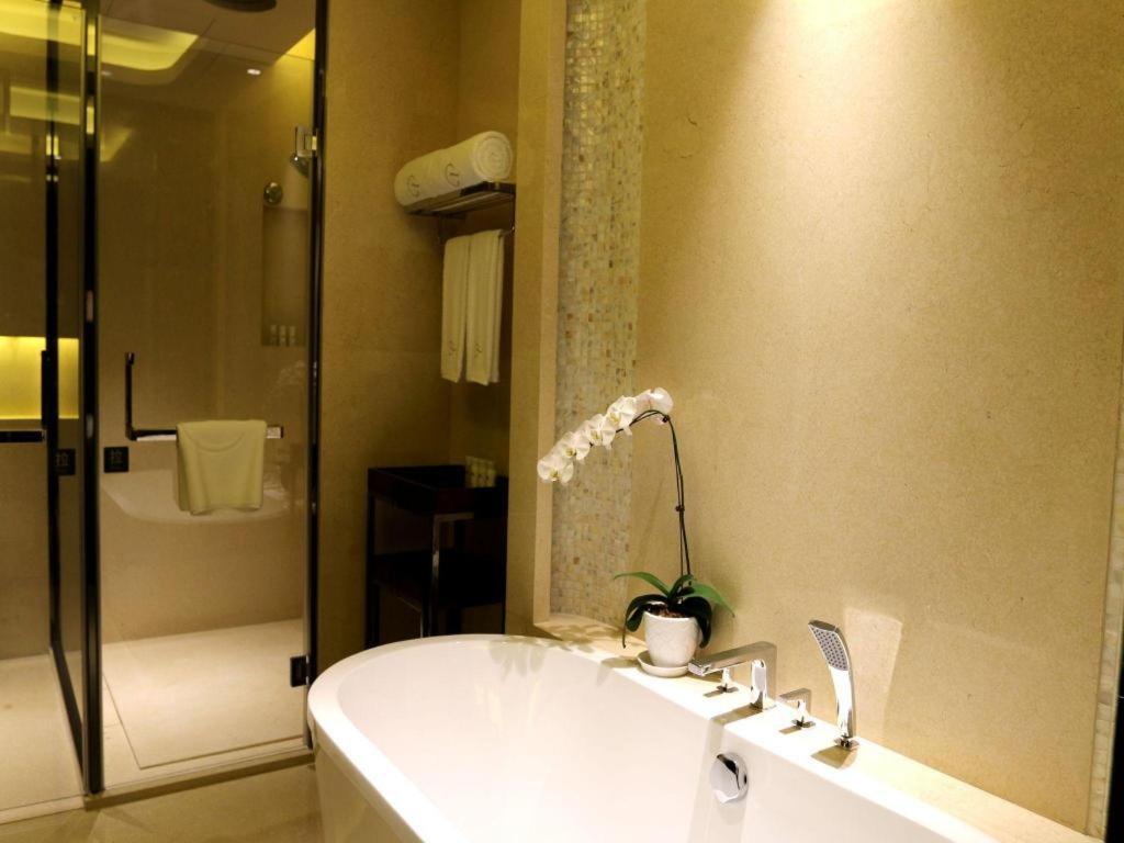 Beijing Grand Skylight International Hotel Exterior photo