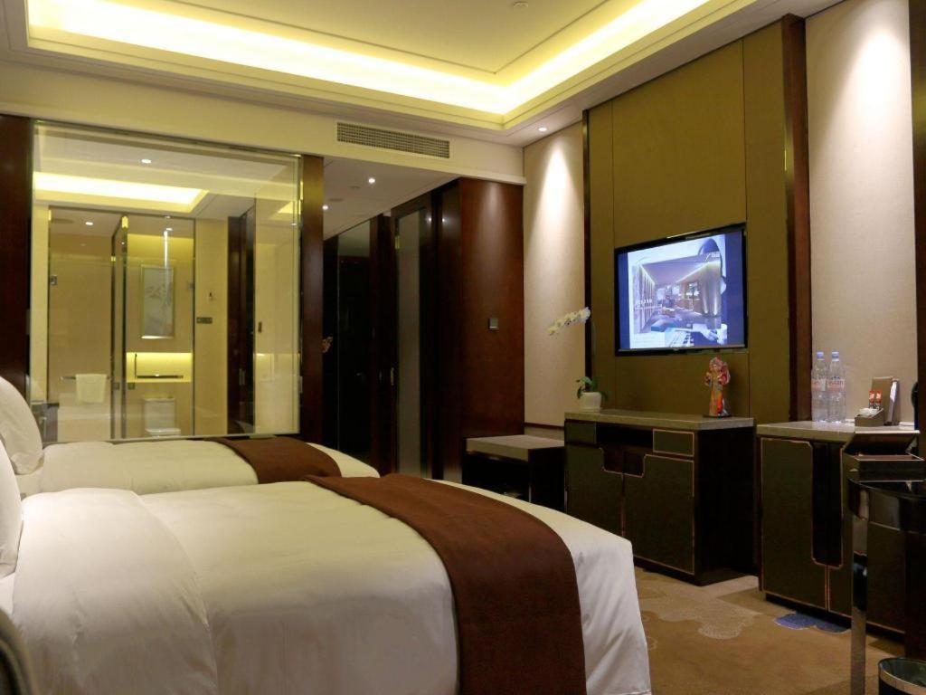 Beijing Grand Skylight International Hotel Exterior photo