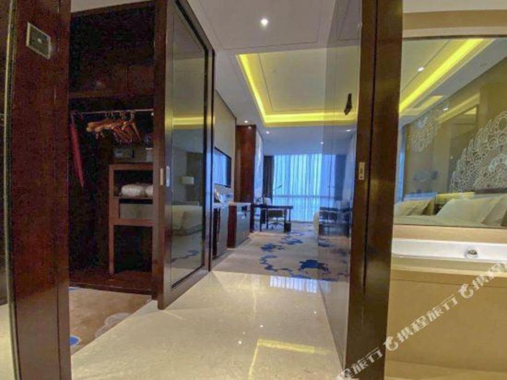 Beijing Grand Skylight International Hotel Exterior photo
