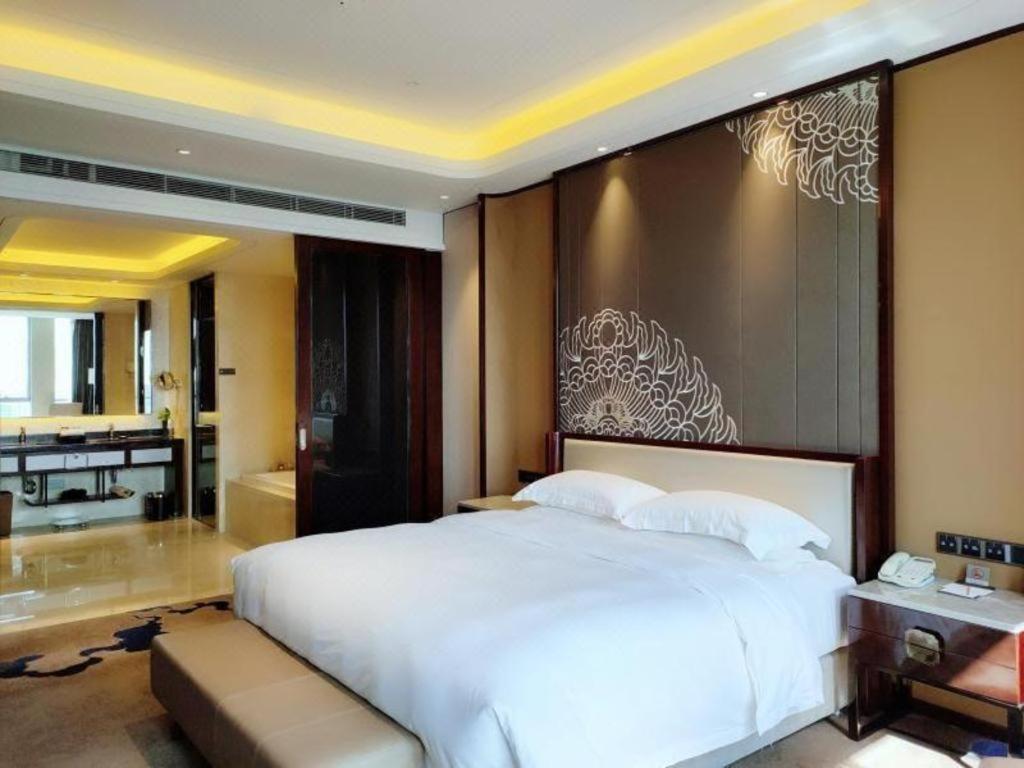 Beijing Grand Skylight International Hotel Exterior photo